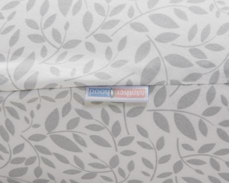 Mega relaxačný vankúš nielen pre mamičky vzor list,