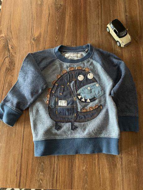 Next mikinka, next,98