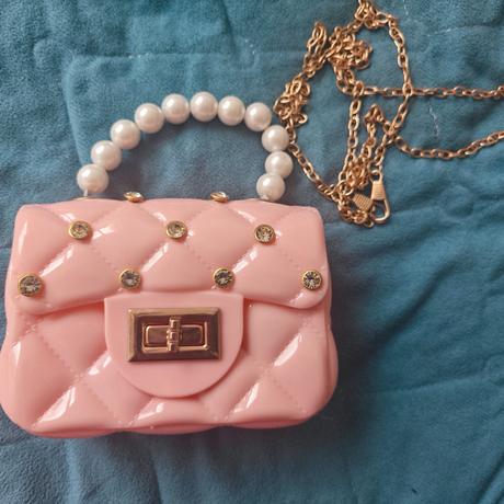 Mala nádherná kabelka, 