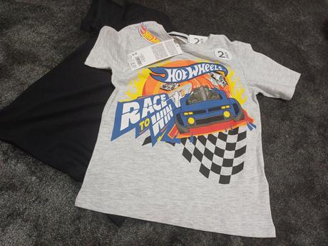 2ks tricka hot-wheels v.128, 128