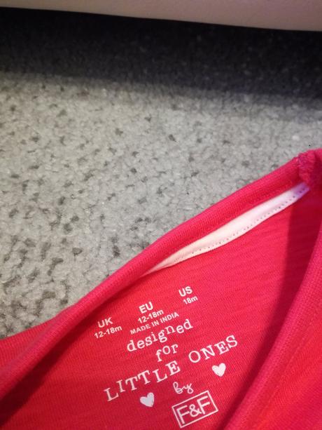 Tričká - rôzne značky top stav cena spolu, 86