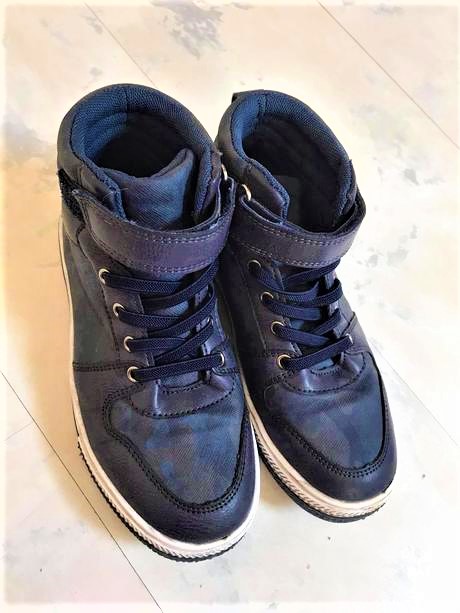 Sneakersy na suché zipsy, 31