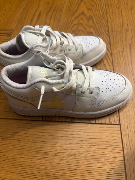 Dievcenske jordany, air jordan,35