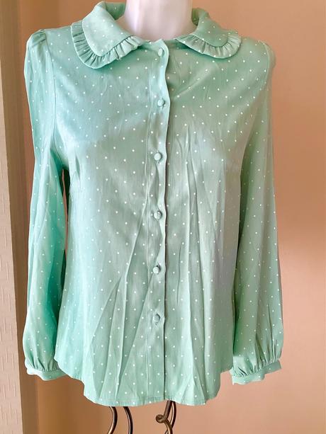 Bodkovaná bluzka/94, 38