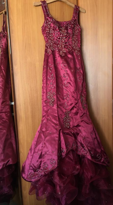 Spoločenské šaty, s