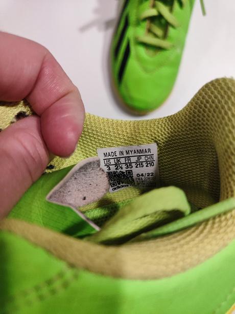 Halovky adidas, adidas,35