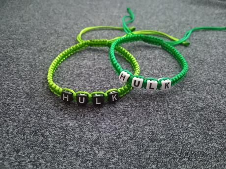 Náramky na želanie,