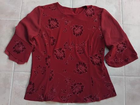 Bordova bluzka, l