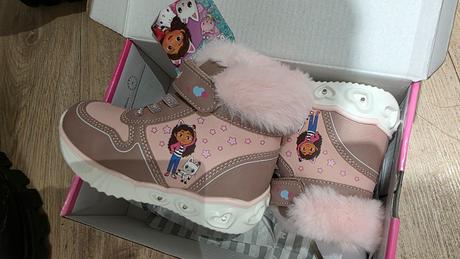 Teple alebo prechodne topanočky 23, disney,23