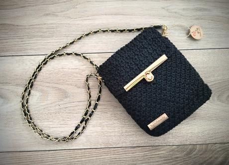 Háčkovaná kabelka,