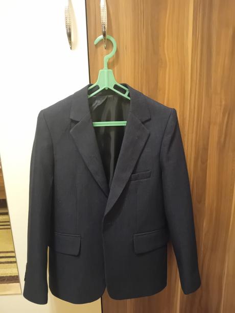 Chlapčenský oblek, 128