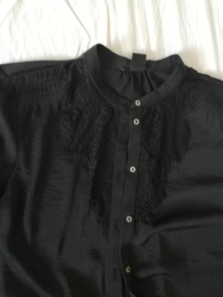 Saténová blúzka s krajkou, h&m,34
