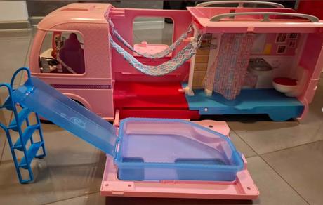 Barbie karavan snov, 