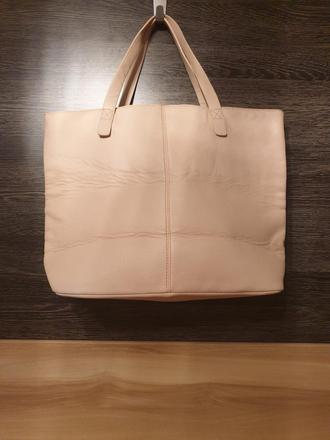 Velka bezova kabelka,