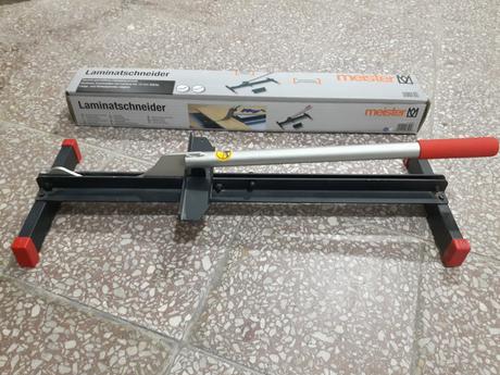 Rezačka na laminátovú podlahu,