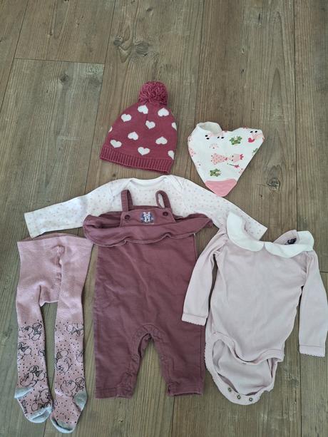 Komplet pre dievcatko 62, gant,62