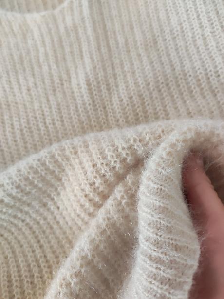 Dámsky sveter, 