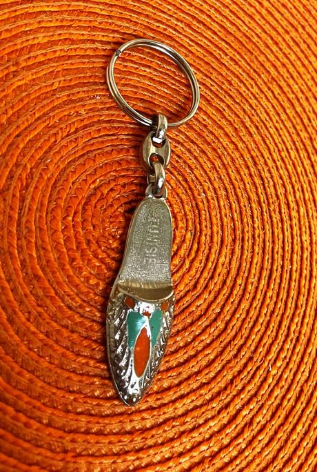 Kovový etno prívesok, 