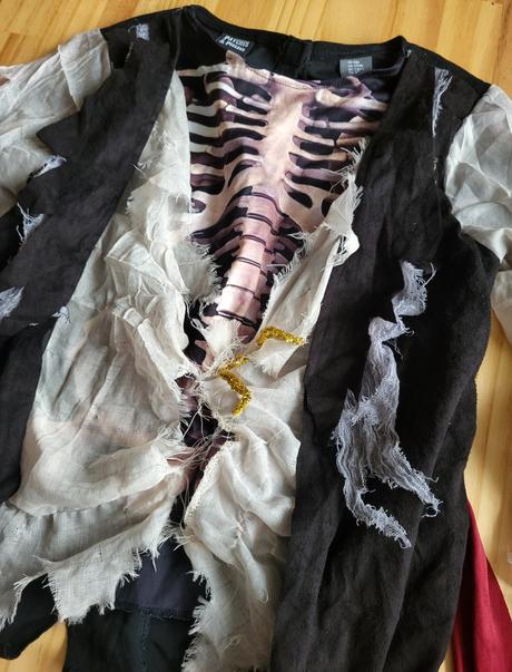 Halloween kostým na 7-8 rokov, 