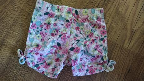 Kraťasy brendon kvetinky, brendon,74