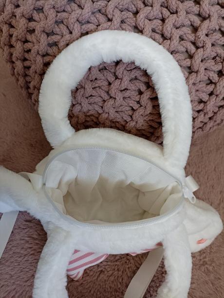 Mäkučká kabelka zajko kawaii sanrio - nová,