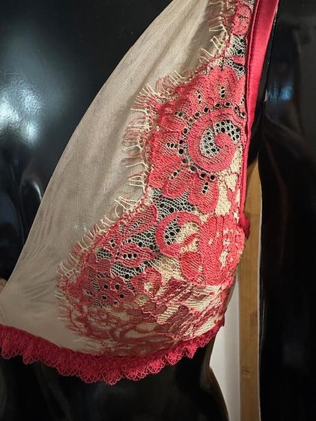 Balkonetová béžovo-červená podprsenka intimissimi, intimissimi,m