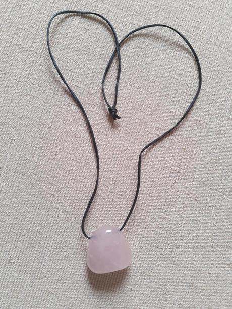 Náhrdelník s ruženínom,