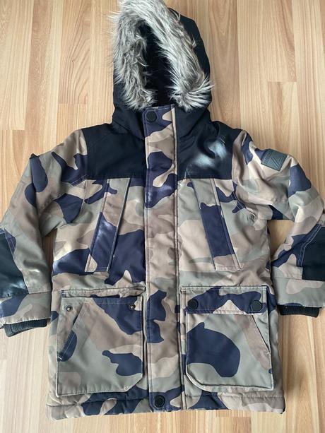 Parka next, next,122