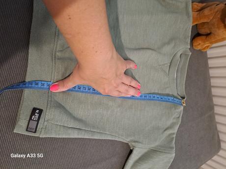 Mikina č.104, reserved,104