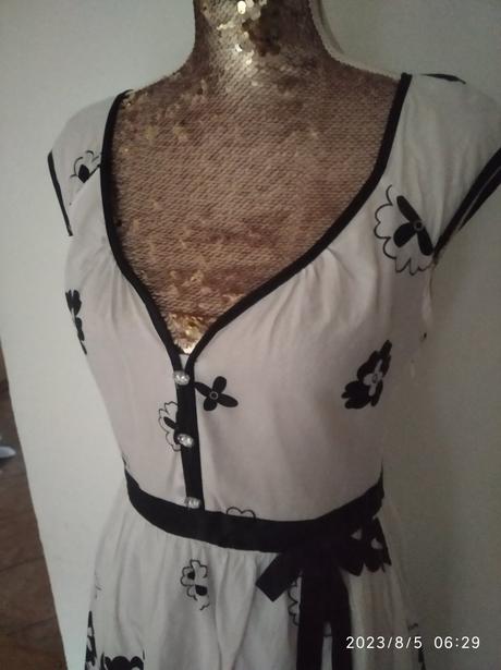 Krasne romantické saty, amisu,36