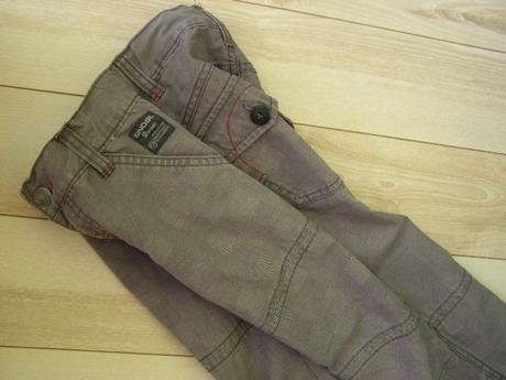 Kockované šedé nohavice, 110