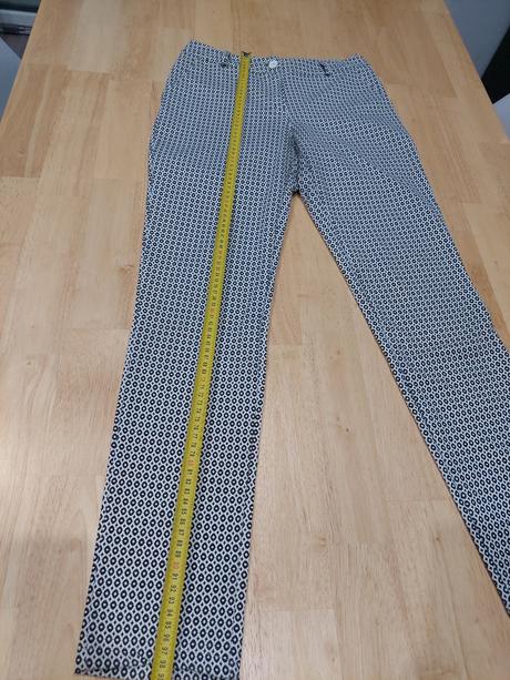 Zaujímavé nohavice, m