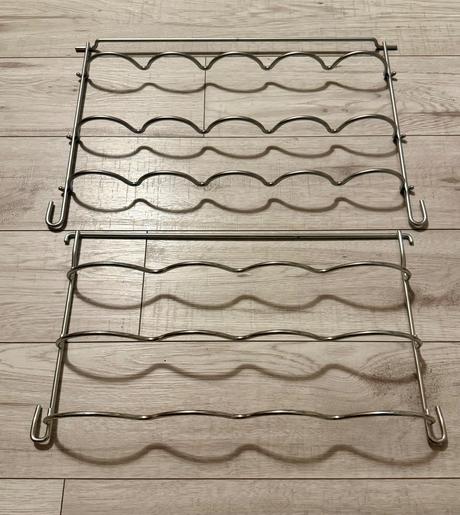 2 ks kovove policky na flase do chladnicky, 