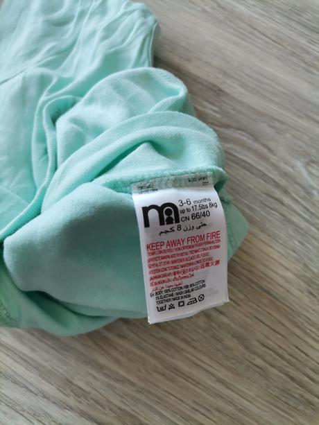 Dievčenska letná súprava - body a opalovacky, 68