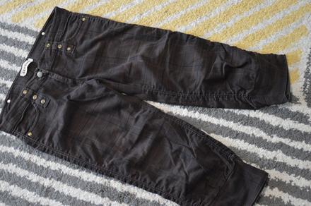 Trojštvrťové nohavice, 38