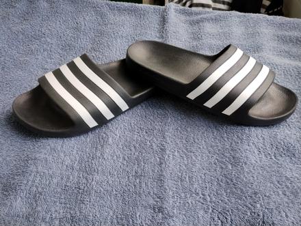 Šľapky, adidas,43