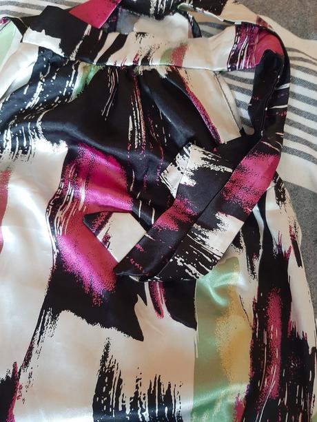 Letná saténová blúzka s viazaním, s