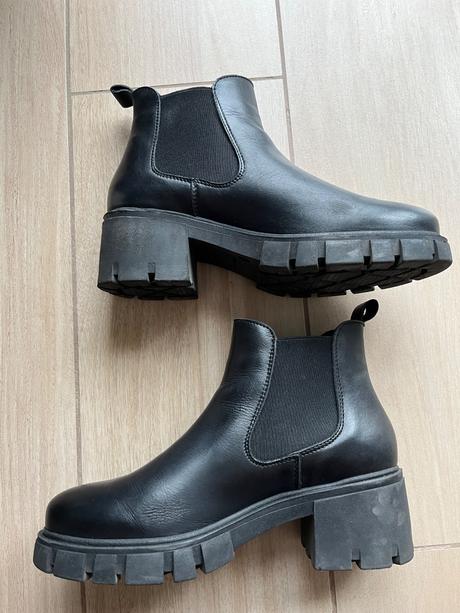 Kožene členkove čižmy, 38