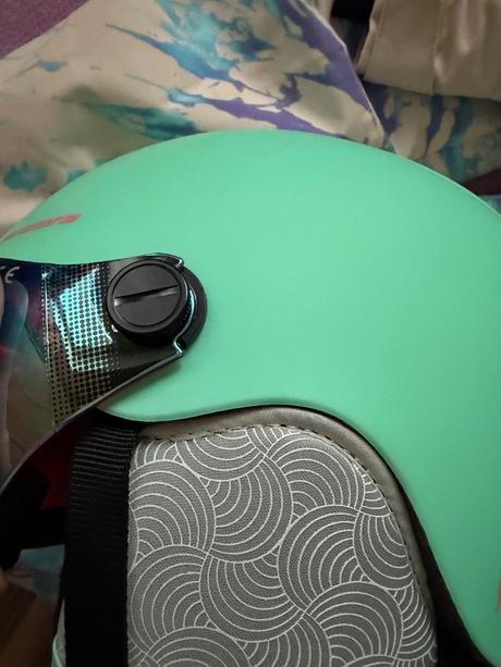 Lyžiarska súprava+prilba, o’neill,164