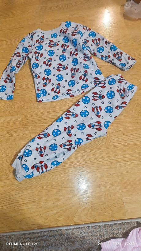 Teplé pyžamo, sinsay,110