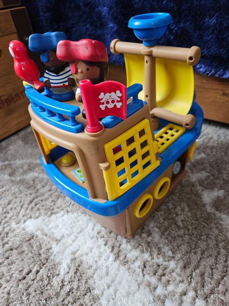 Piratska lod na hranie, 