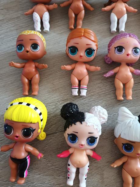 Bábika lol aj s oblečením a doplnkami, 