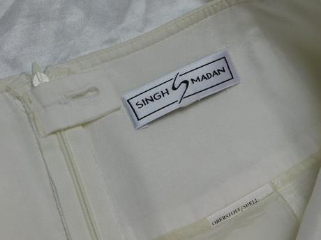 Pekna sukna na slavnost, 40