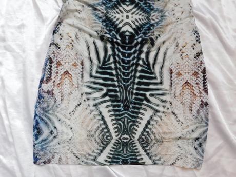 Kvalitne pekne šaty, 34