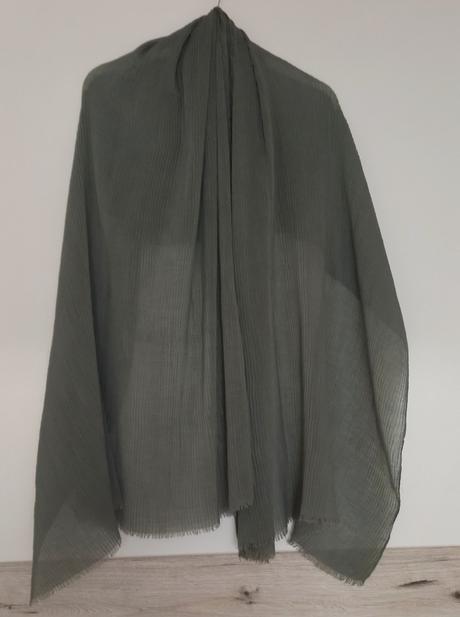 Veľký šál, reserved