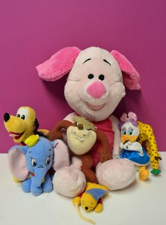 Disney zvieratá pluto dumbo ...,