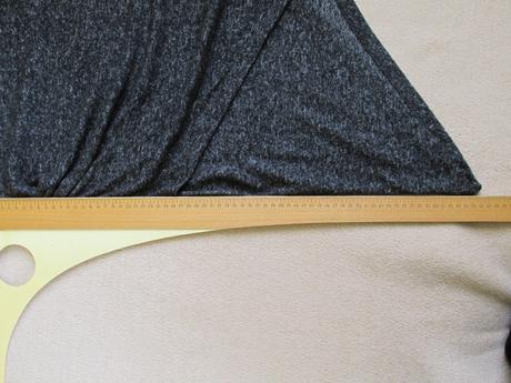 Asymetrické čiernosivé šaty, s / xs