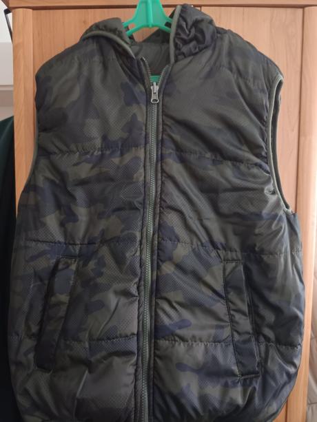 Obojstranná vesta, 158