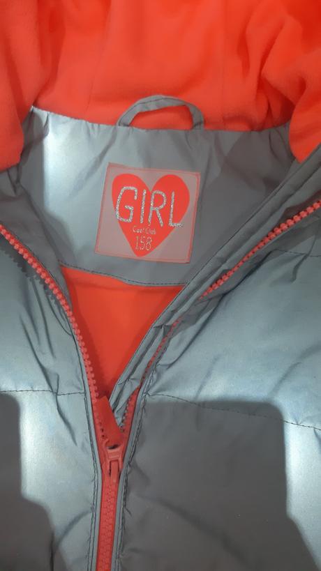 Dievčenská vesta, 158