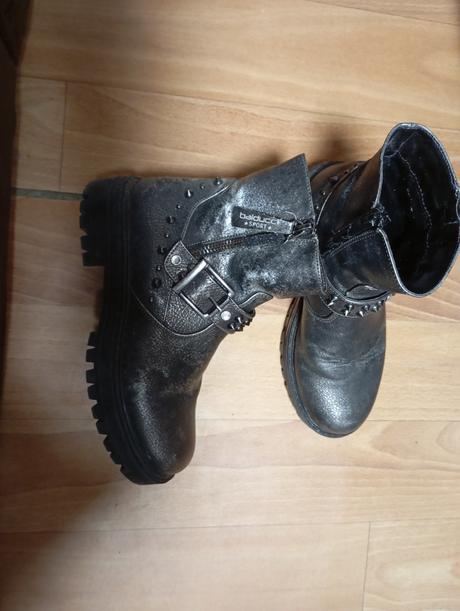 Krásne cizmicky, 32